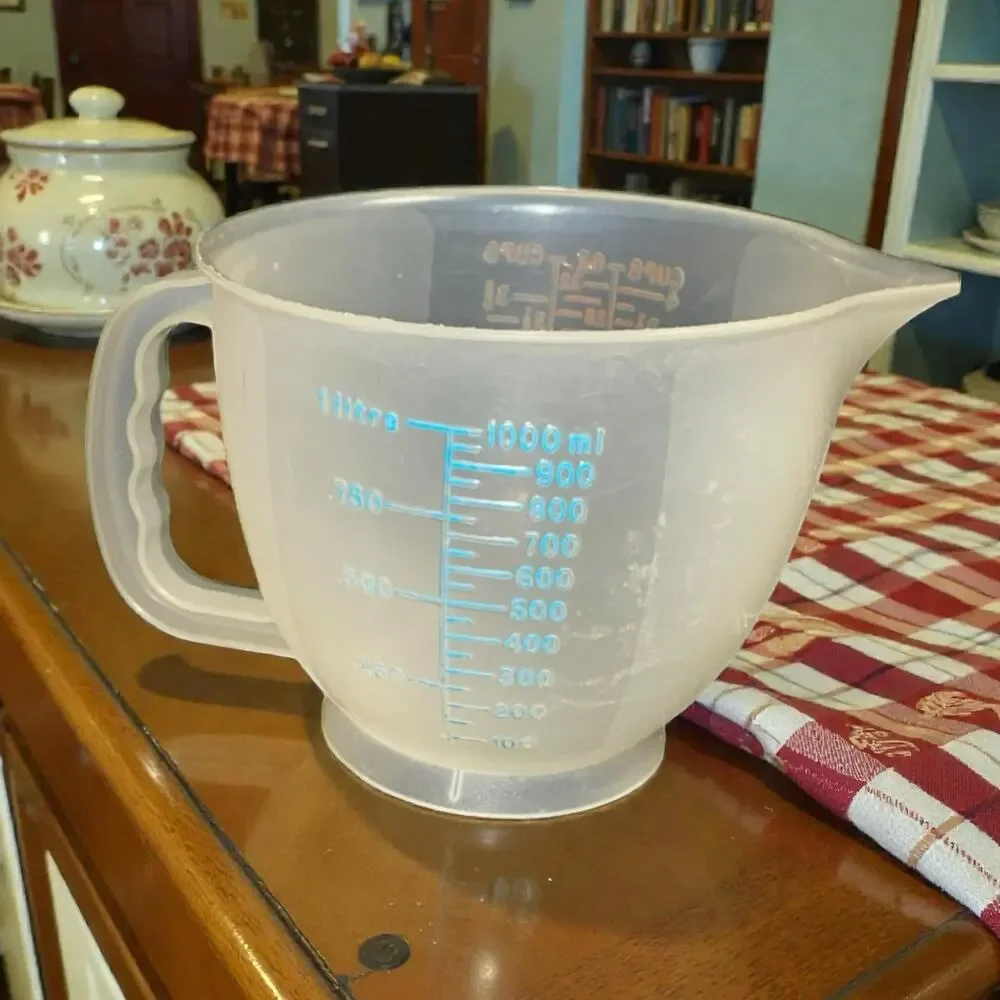 Tupperware Mix N Store Measuring Pitcher Bowl 1288 4 Cups 1 Liter 32 oz Vintage